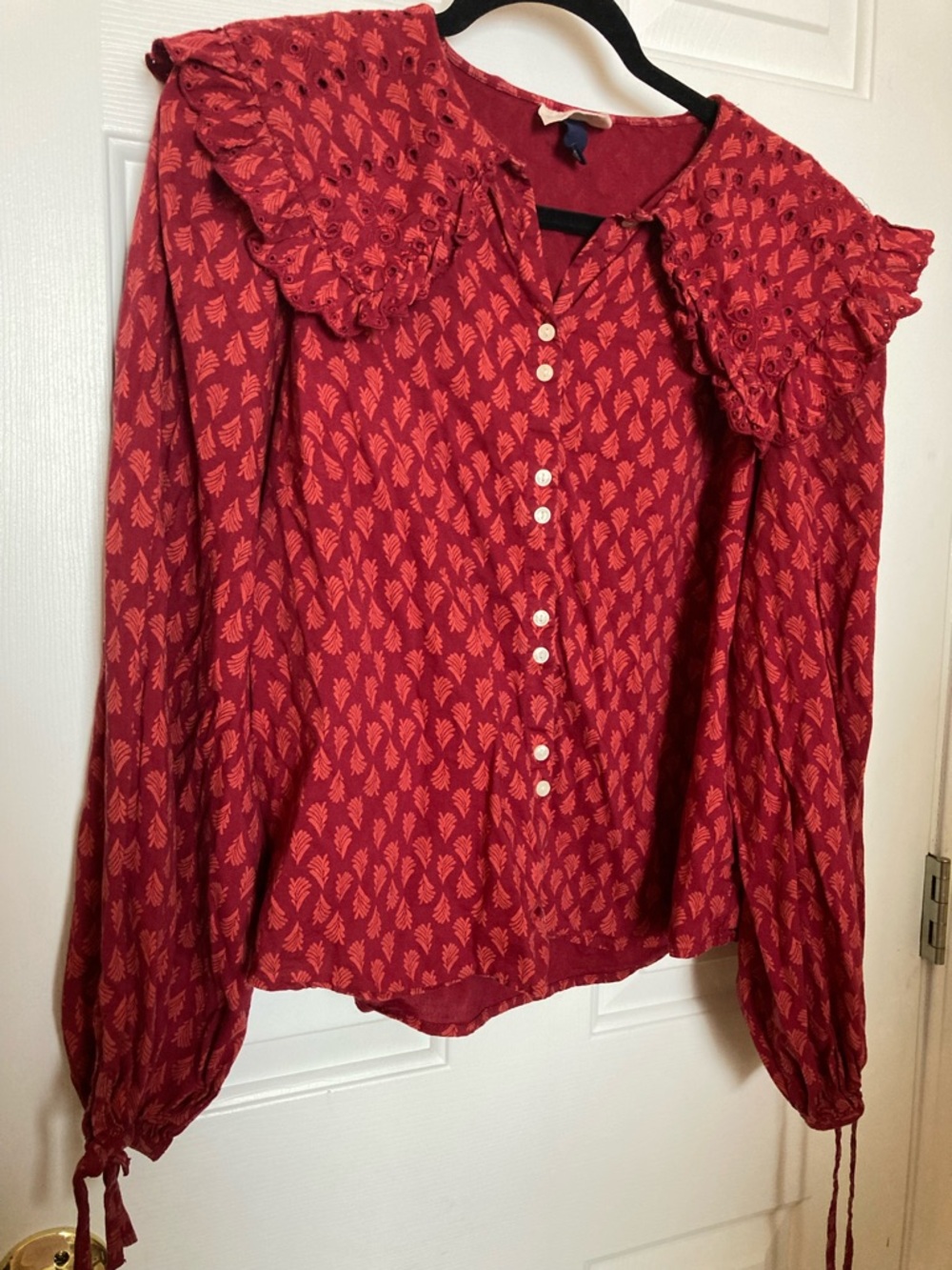 Universal Thread Red Printed Button-Front Ruffle Collar Blouse